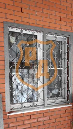 распашная сварная решетка на окно
